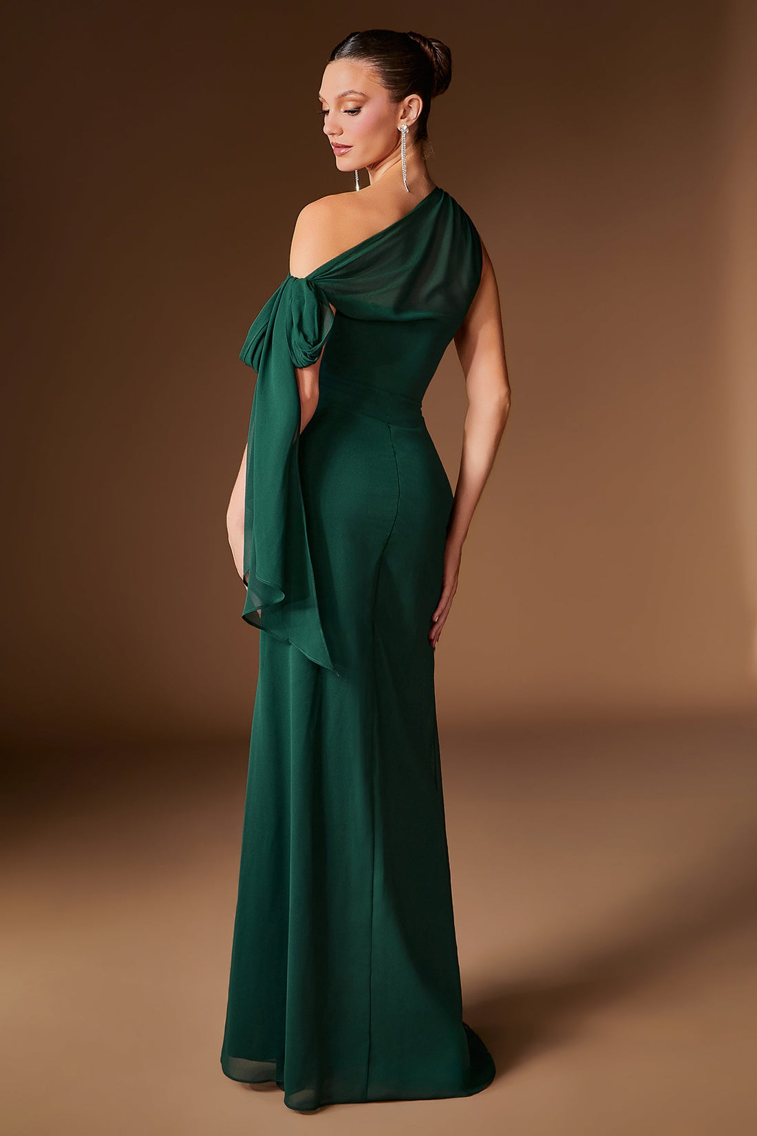 Chiffon Fitted One-Shoulder Formal Gown | Ladivine CH2612