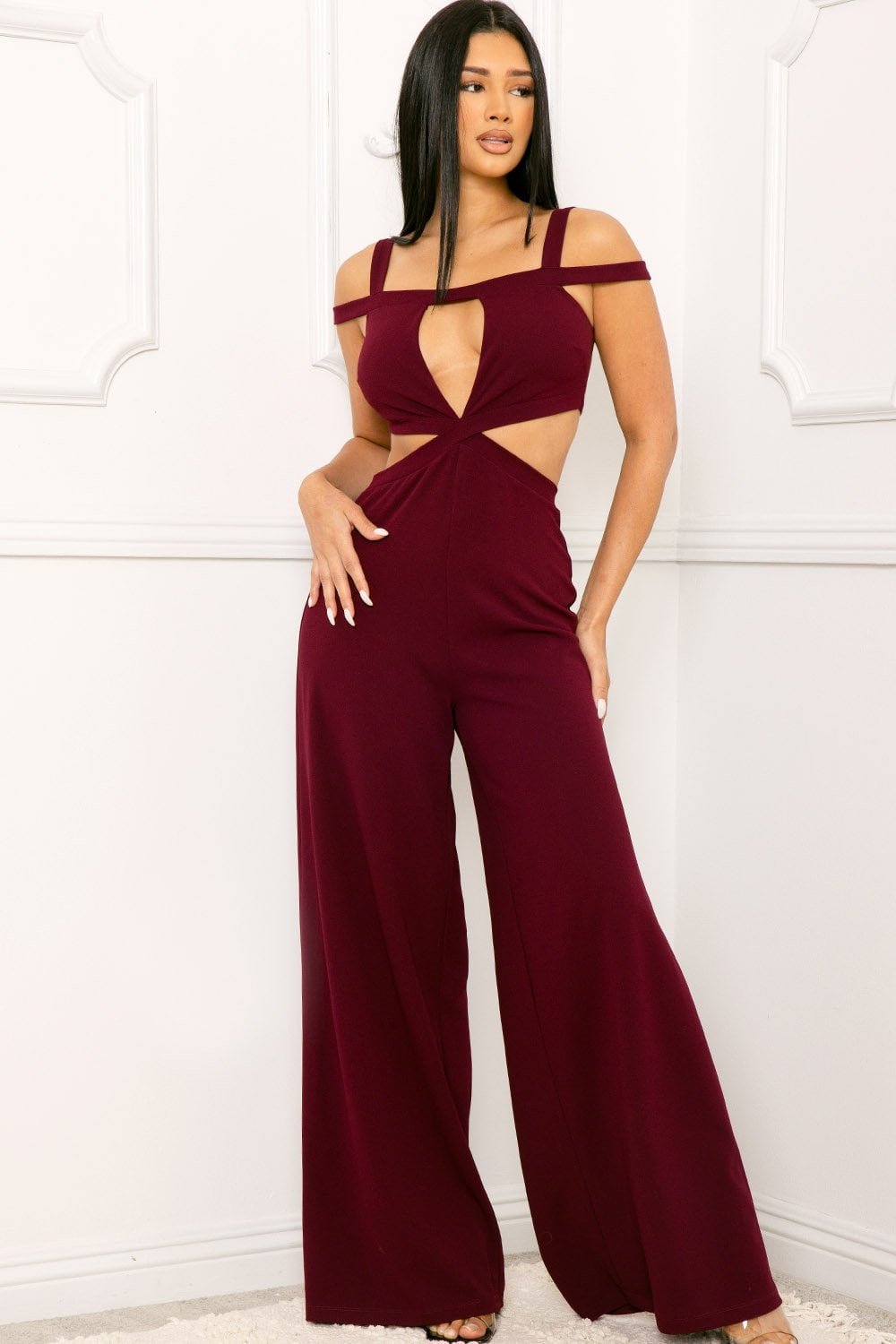 Cutout Detailed Jumpsuit – Wide Leg, Zipper Back & Shoulder Strap Design BOUTINIE