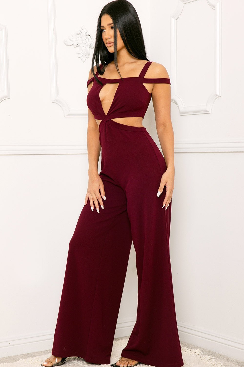 Cutout Detailed Jumpsuit – Wide Leg, Zipper Back & Shoulder Strap Design BOUTINIE