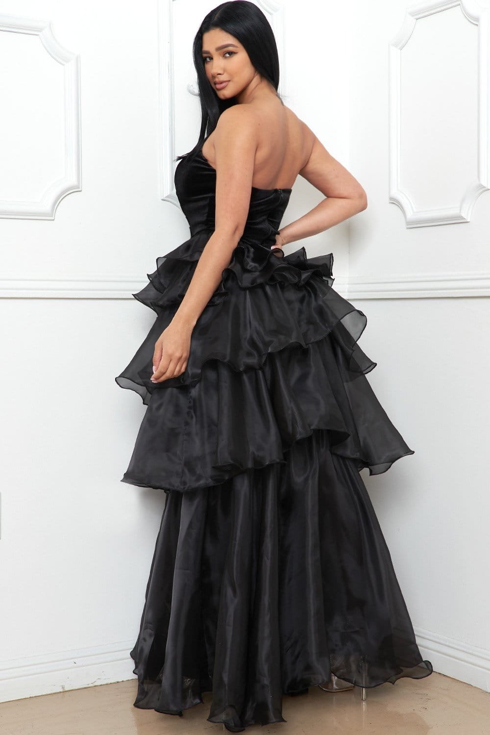 Metallic Mesh Maxi Dress – Velvet Sweetheart Neck & Pleated Bust Detail BOUTINIE