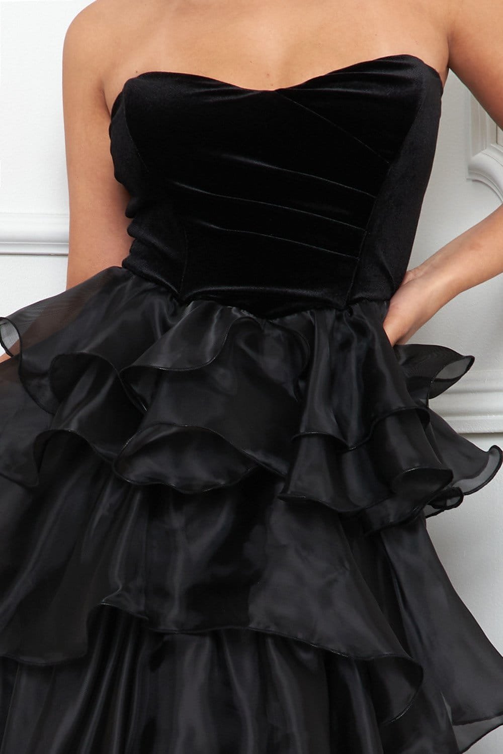 Metallic Mesh Maxi Dress – Velvet Sweetheart Neck & Pleated Bust Detail BOUTINIE