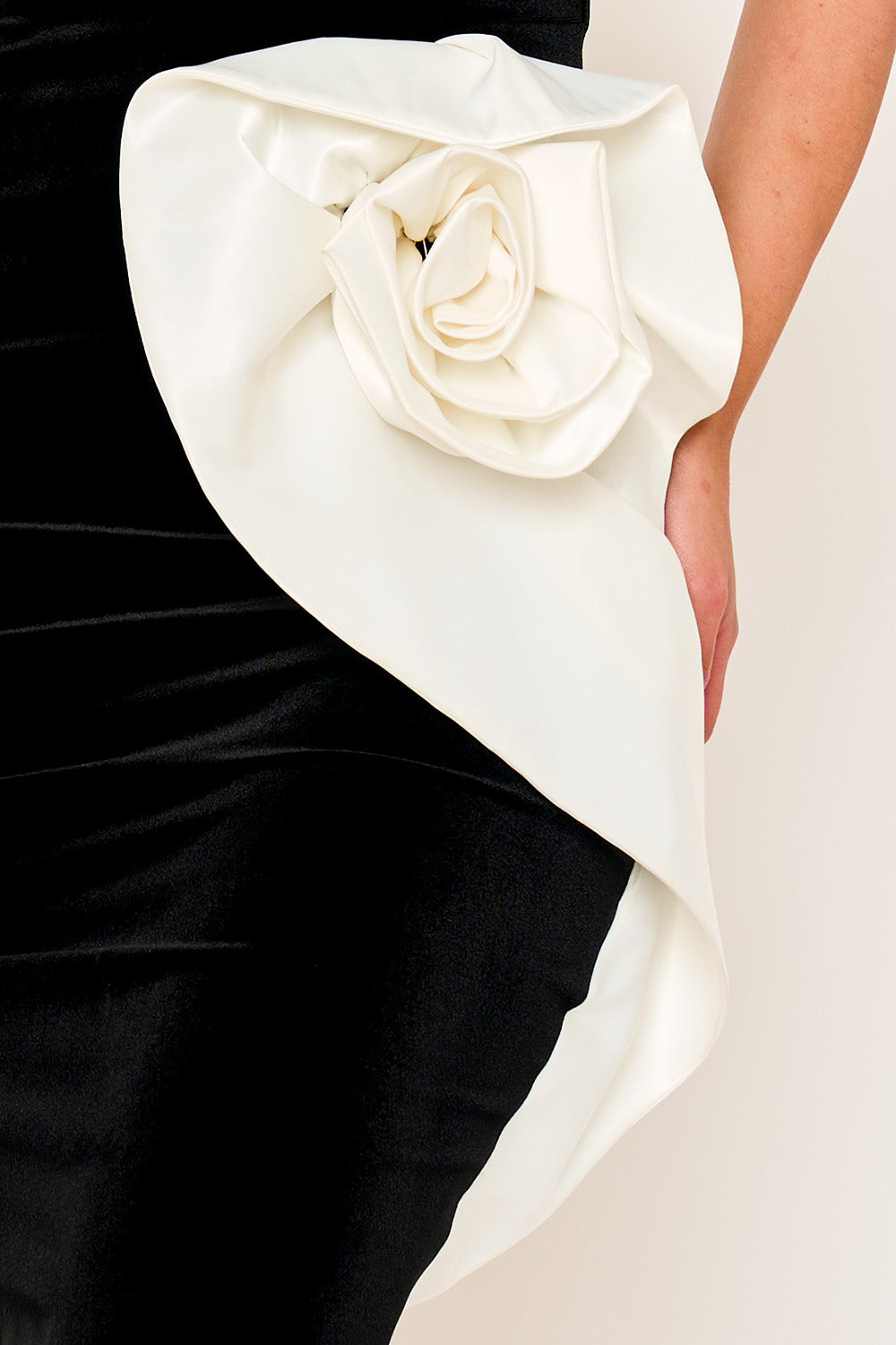 Sd2030jp - Two Tone Contrast Flower Midi Dress Symphony USA Wholesale