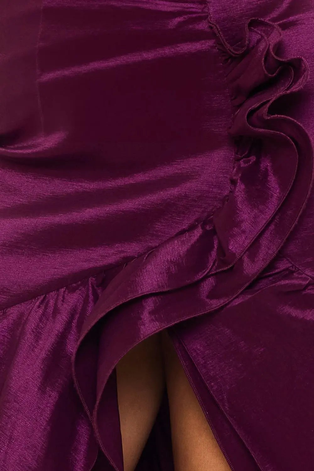 Taffeta Ruffle Maxi Dress – Layered Sweetheart Neckline & Spaghetti Strap BOUTINIE