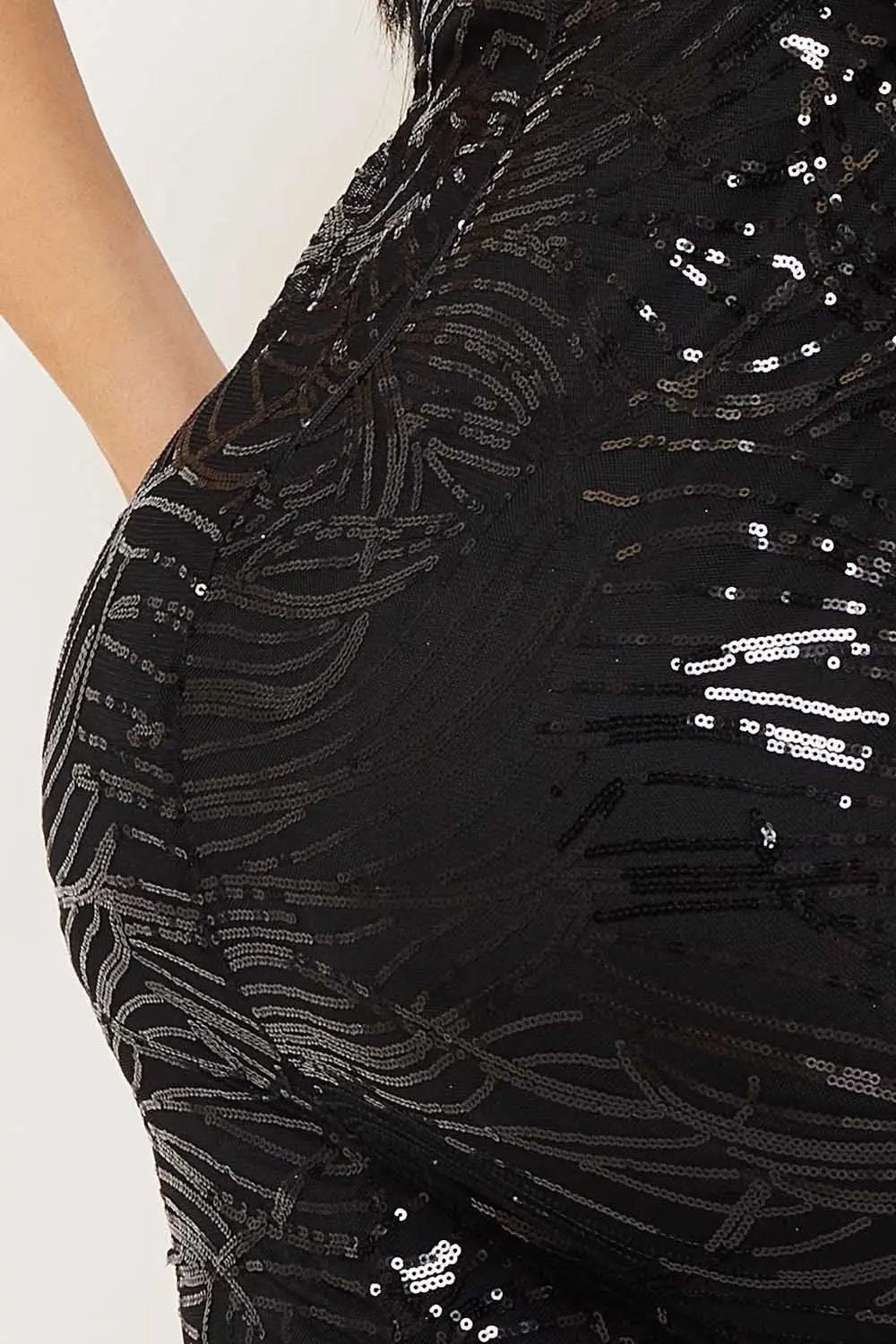 Satin Maxi Dress – Patterned Sequin Bow Evening Gown With Spaghetti Strap BOUTINIE