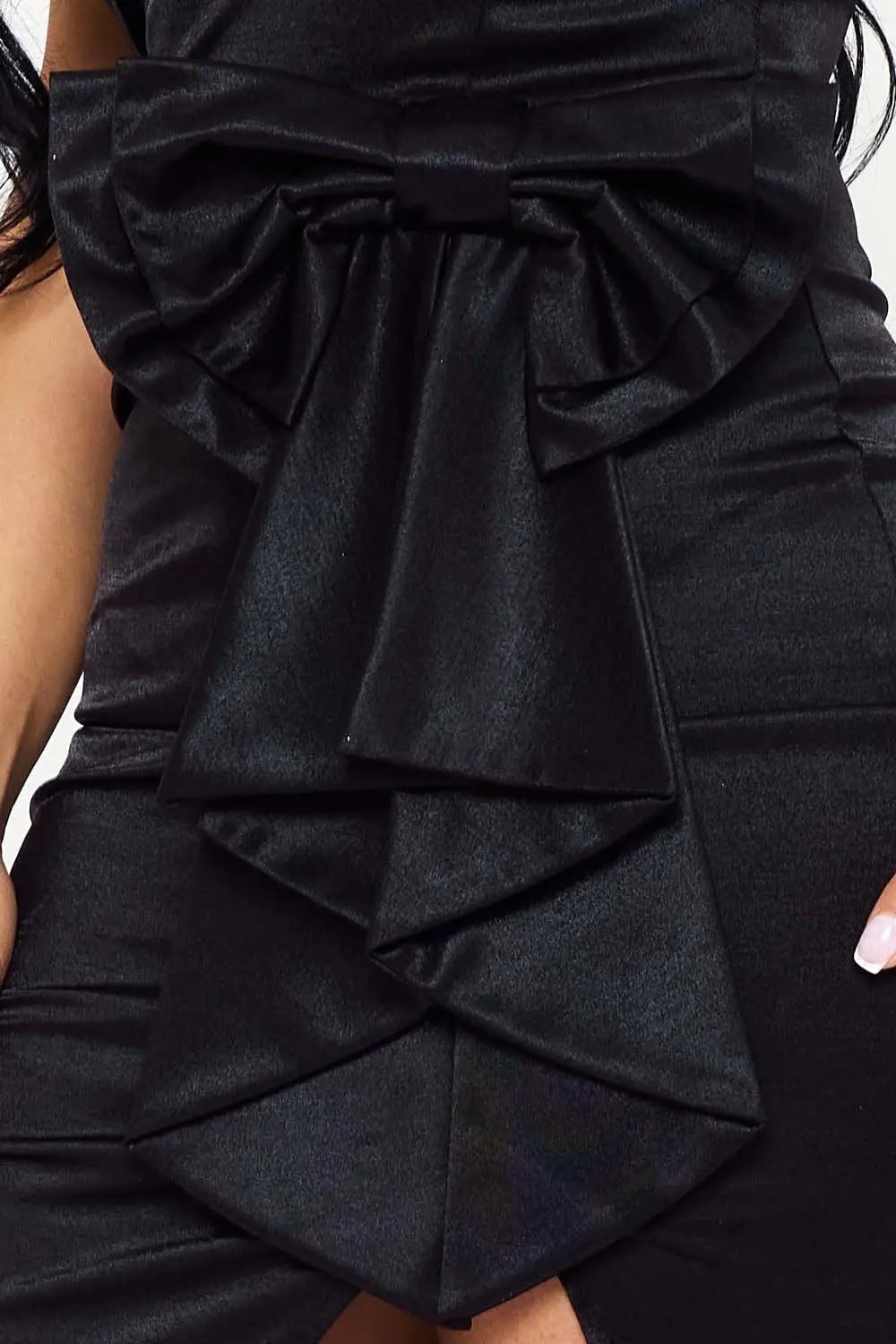 Metallic Maxi Dress With Bow Waist - Mermaid Silhouette Evening Gown BOUTINIE