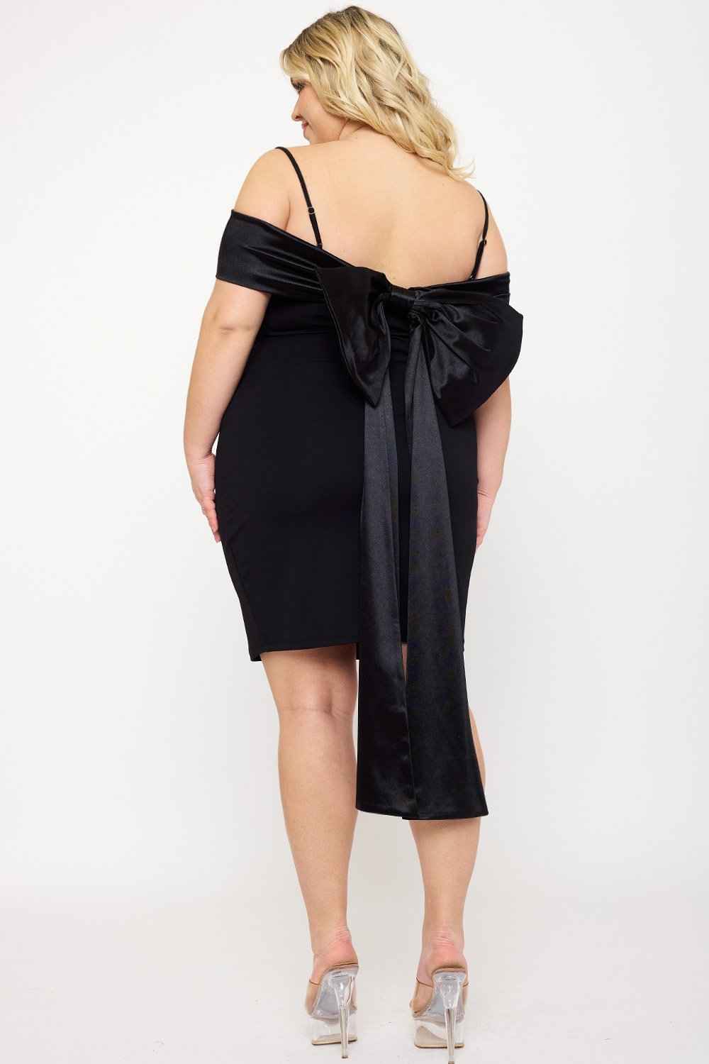 Contrast Fabric Open Shoulder Plus Size Mini Dress