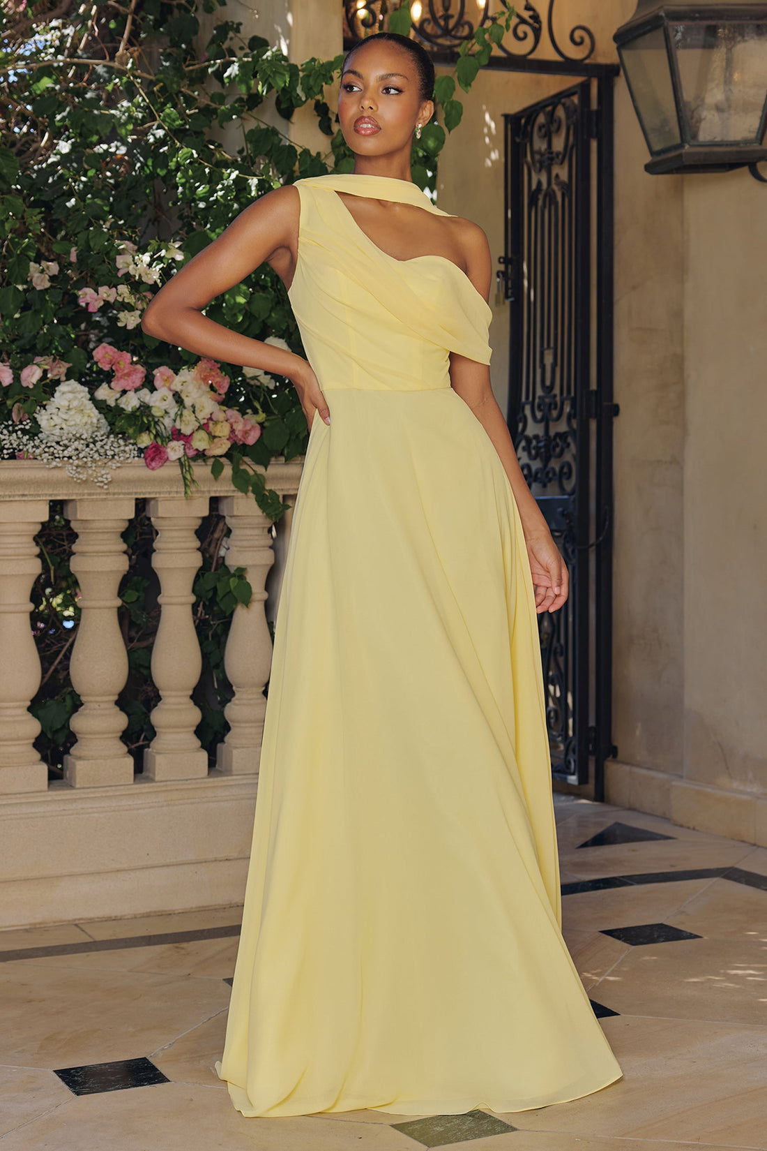Chiffon monospalla A-line Gown by Amoris T716 - Style LAT716